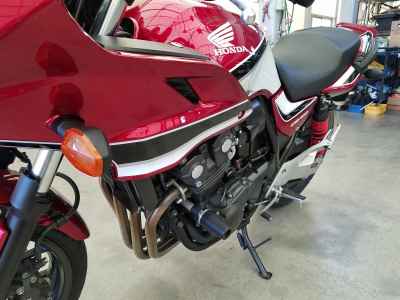 Honda CB400 Super Boldor 2021