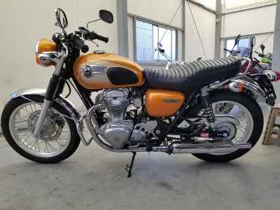 Kawasaki W800 2011
