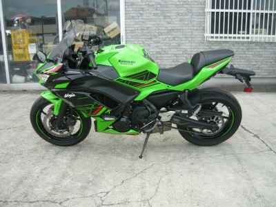 Kawasaki Ninja 650 BS KRT ED 2024