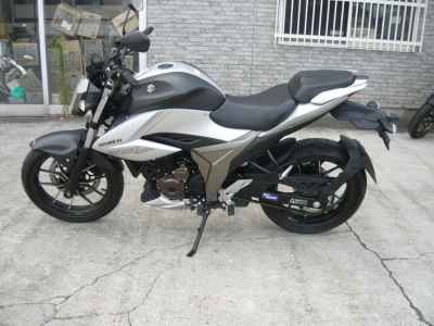 Suzuki Gixxer 250SF