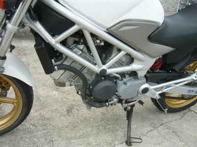 Honda VTR250 2011