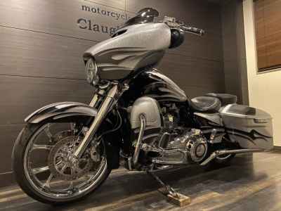 Harley-Davidson Street Glide FLHXSE1800 2015