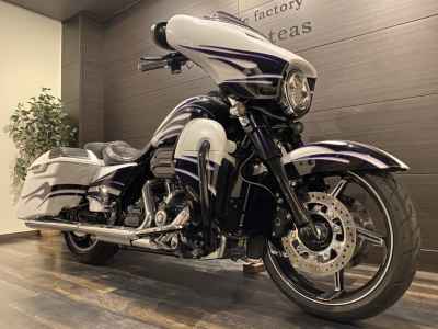 Harley-Davidson Street Glide FLHXSE1800 2016