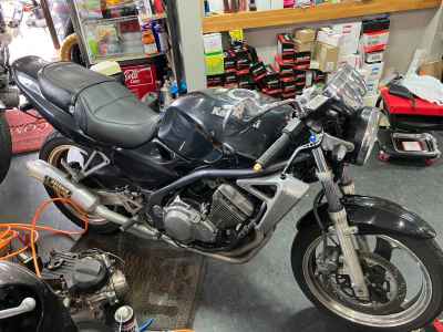 Kawasaki Balius ZR250