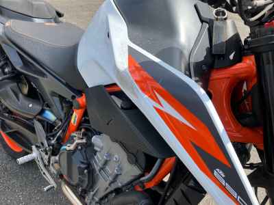 KTM 890 Duke R 2020