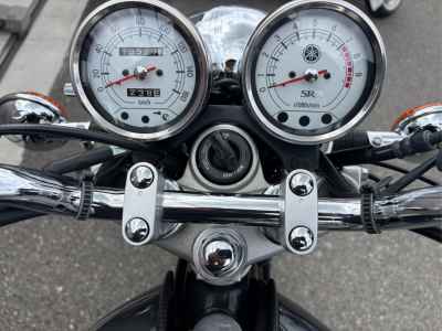 Yamaha SR400 2021