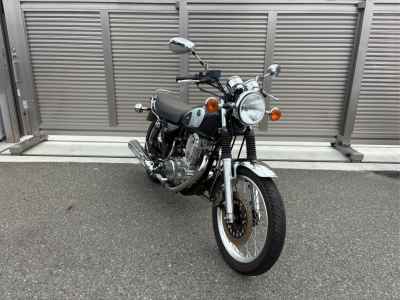 Yamaha SR400 2021