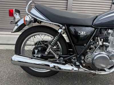 Yamaha SR400 2021