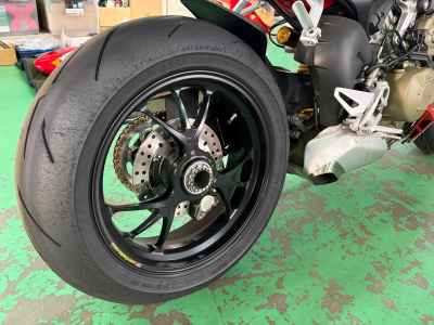 Ducati Streetfighter V4S 2021