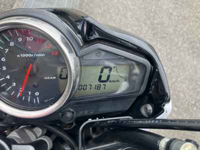Suzuki GSR250