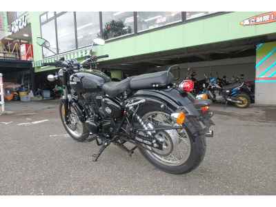 Benelli Imperiale 400 2023