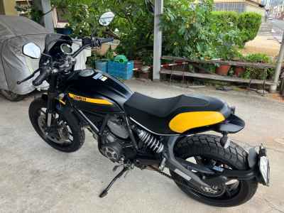 Ducati Scrambler Full Throttle 2015