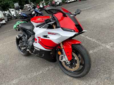 Yamaha YZF-R9 2026
