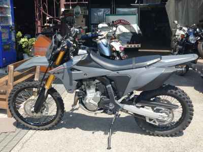 Suzuki DR-Z4S 2025