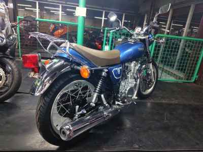 Yamaha SR400 2020