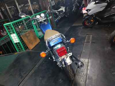 Yamaha SR400 2020