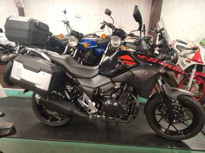 Suzuki V-Strom 250