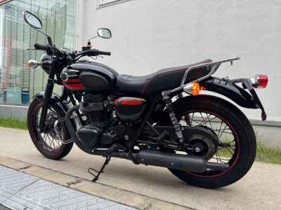 Kawasaki W800 2013