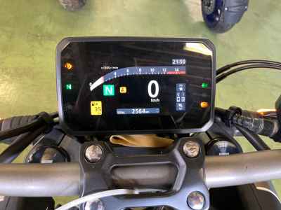 Honda CB650R E-Clutch 2024