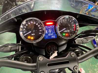 Kawasaki Z900RS Cafe 2025