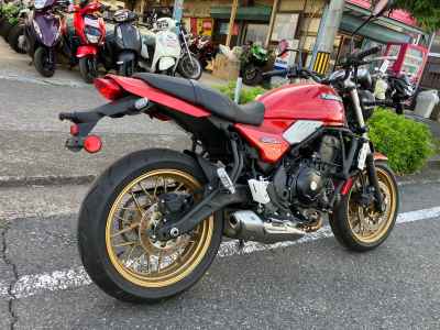 Kawasaki Z650RS 2025