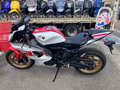 Yamaha YZF-R7 2023