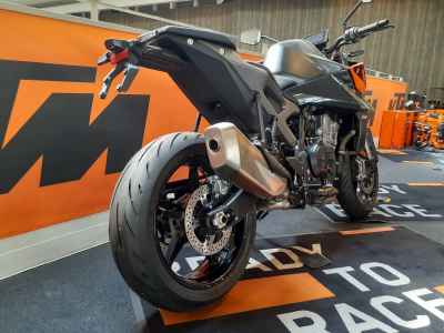 KTM 990 Duke 2024