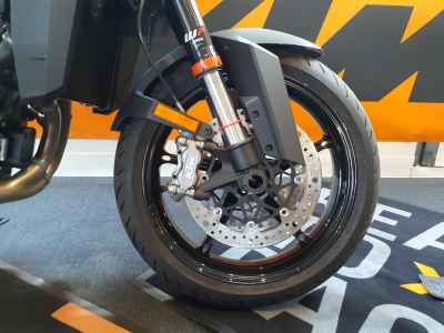 KTM 990 Duke 2024