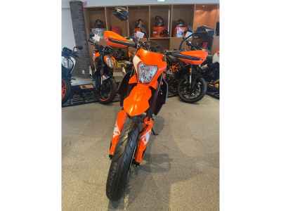KTM 690 SMC R 2024