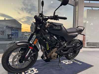 Husqvarna Svartpilen 401 2023