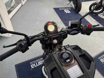 Husqvarna Svartpilen 401 2023
