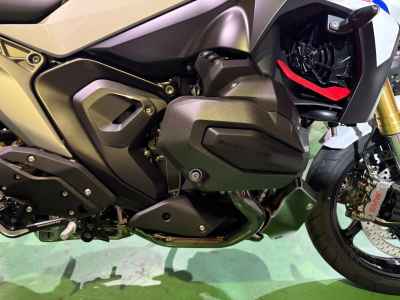 BMW R1300R ASA 2026
