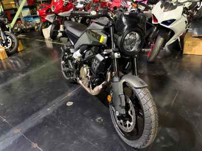 Husqvarna Svartpilen 250 2024