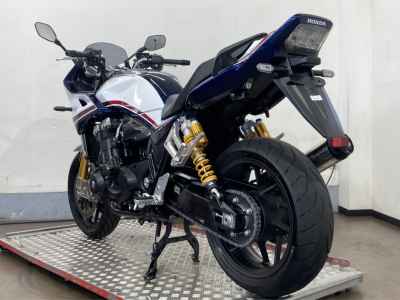 Honda CB1300 Super Boldor 2024