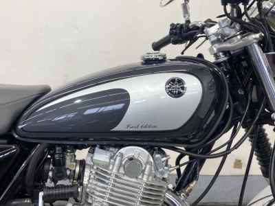 Yamaha SR400 2022