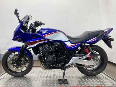 Honda CB400 Super Boldor 2020