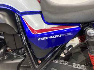 Honda CB400 Super Boldor 2020