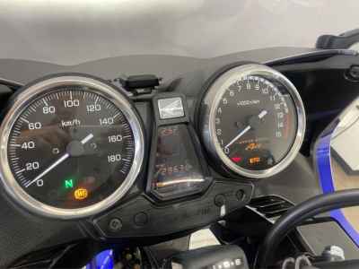 Honda CB400 Super Boldor 2020