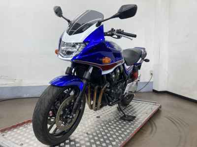 Honda CB400 Super Boldor 2020