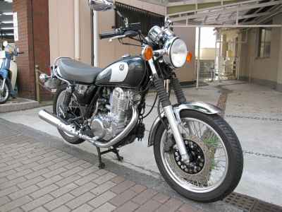 Yamaha SR400 2021