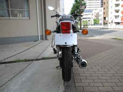 Yamaha SR400 2021