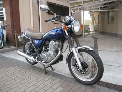 Yamaha SR400 2021