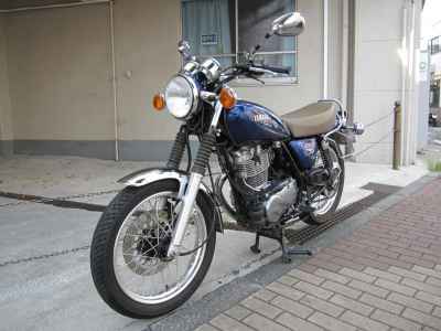 Yamaha SR400 2021