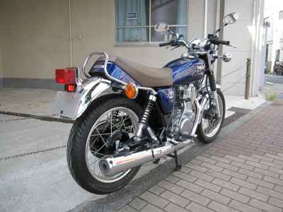 Yamaha SR400 2021