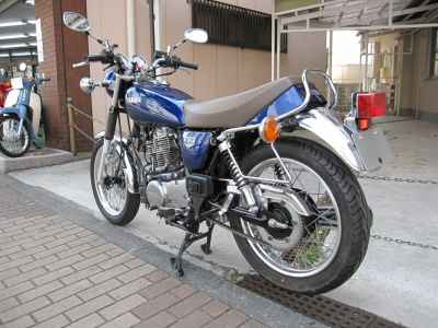 Yamaha SR400 2021