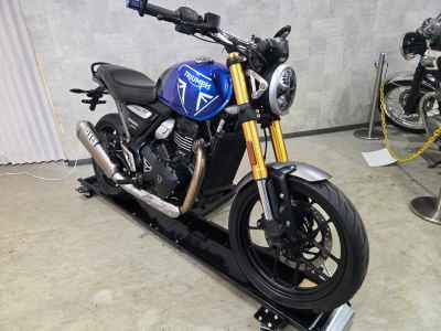 Triumph Speed 400 2024