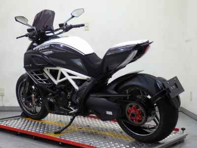 Ducati Diavel 2012