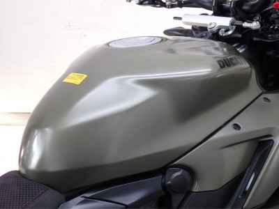 Ducati Streetfighter V2 2023