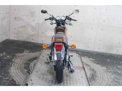 Yamaha SR400 2019
