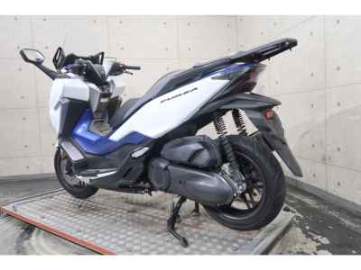 Honda Forza 2018